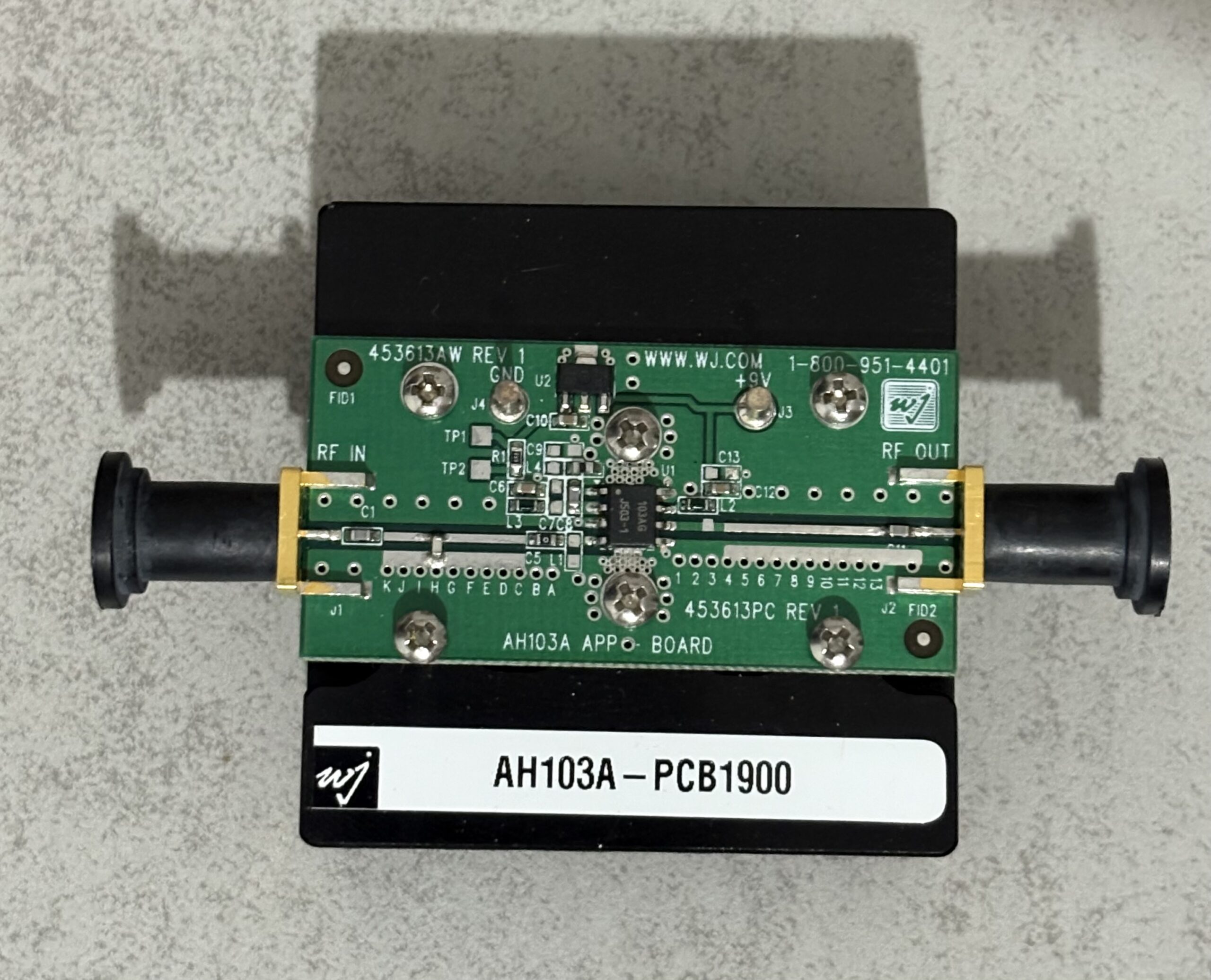 Lee más sobre el artículo Amplificador AH103A.